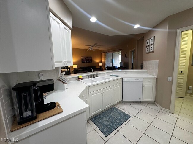 Building Photo - 17020 Willowcrest Way