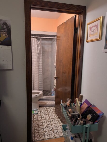 View of bathroom with door open - 2116 Thaler Ave
