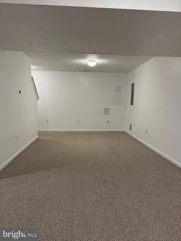 Building Photo - 1914 Meadowgate Ct