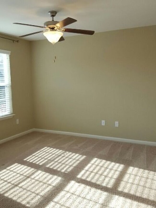 Building Photo - Three Bedroom Condo in Simpsonville SC!