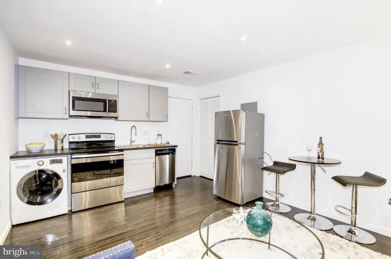 Building Photo - 3504 13th St NW