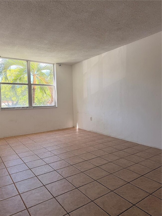 Building Photo - 1800 Sans Souci Blvd