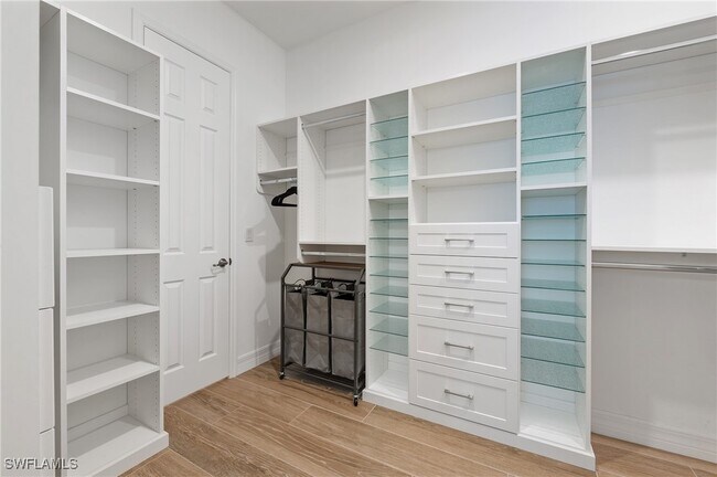 Building Photo - 13528 Blue Bay Cir