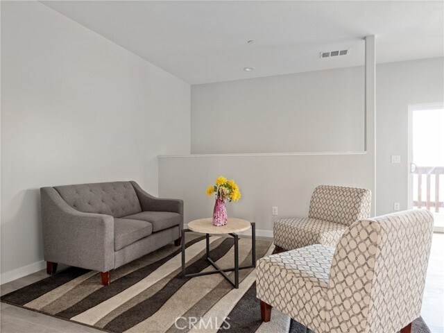 Building Photo - 8411 Buckthorn Ave
