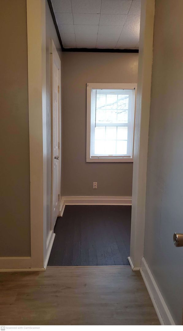 Building Photo - Pretty 3 bed 1 bath house detached garage in Walnut Hills, minutes from Downtown, WPAFB