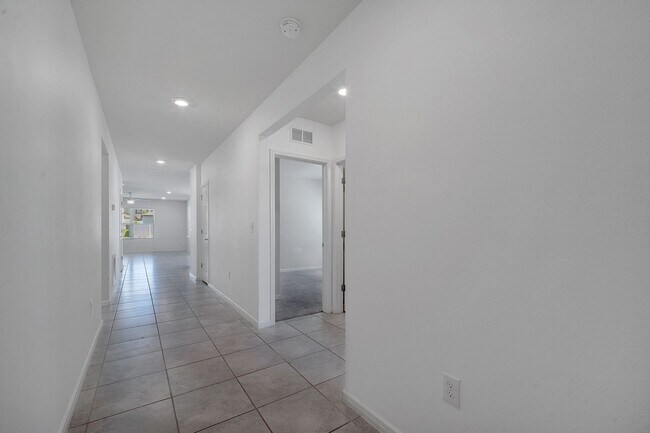 Building Photo - 309 Citrus Isle Lp