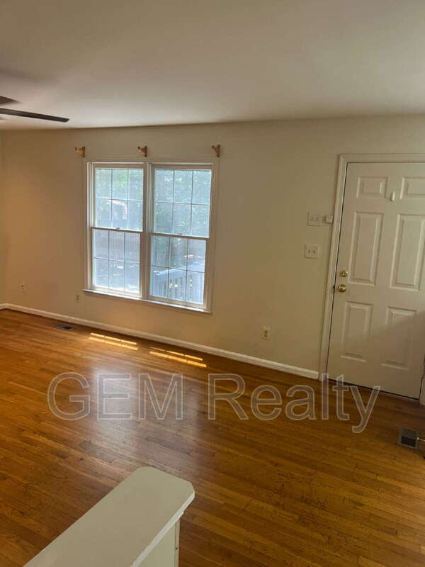 Building Photo - 6510 Marsh Ct
