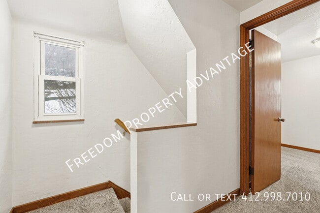 Building Photo - 2238 Lutz St