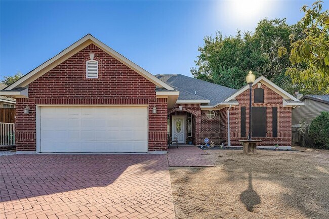 Primary Photo - 10901 Parkfield Dr
