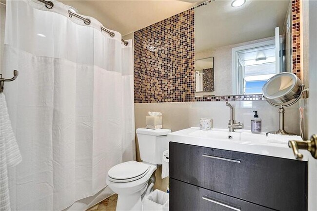 Building Photo - 4250 Galt Ocean Dr