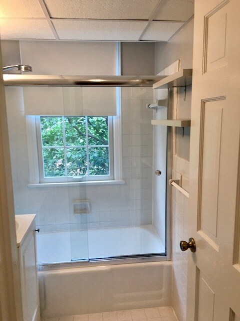 bathroom - 1211 N Pitt St