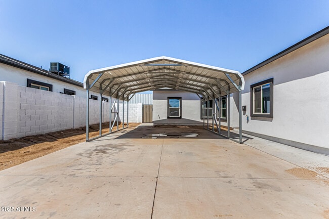 Building Photo - 2746 W Pima St