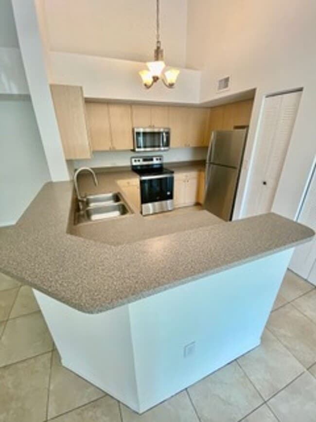 Building Photo - Boynton Beach Condominium