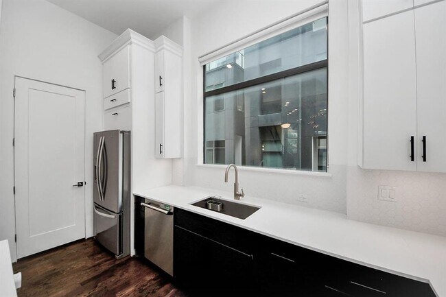 Building Photo - 1512 Malone St