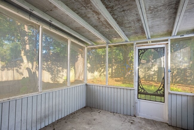 Building Photo - Charming 3 Bedroom/1.5 Bath home on Wilmin...