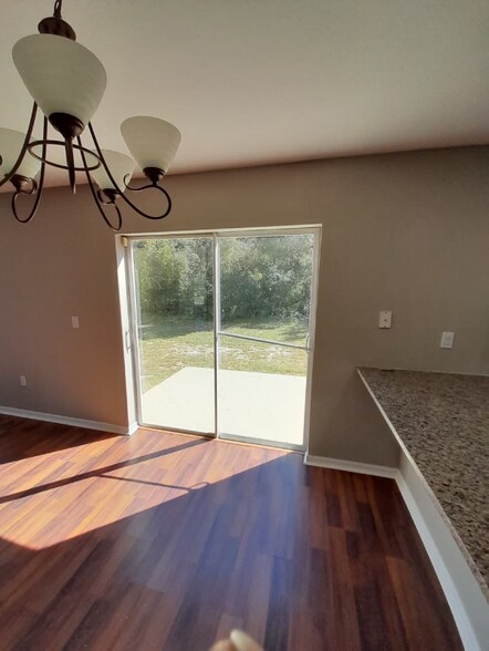 Building Photo - 15060 SW 39th Cir