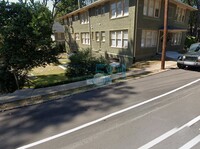 Building Photo - Beautifully Renovated Apartment!!!!