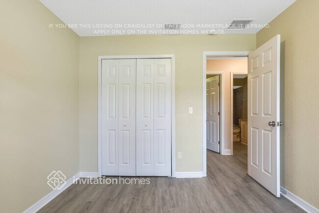 Building Photo - 974 Treadway Dr