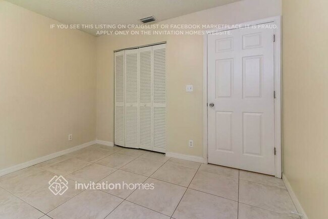 Building Photo - 13668 Folkestone Ct