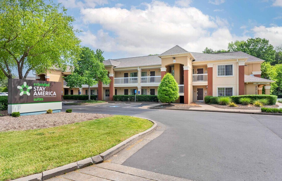 Building Photo - Furnished Studio-Nashville - Airport - Music City