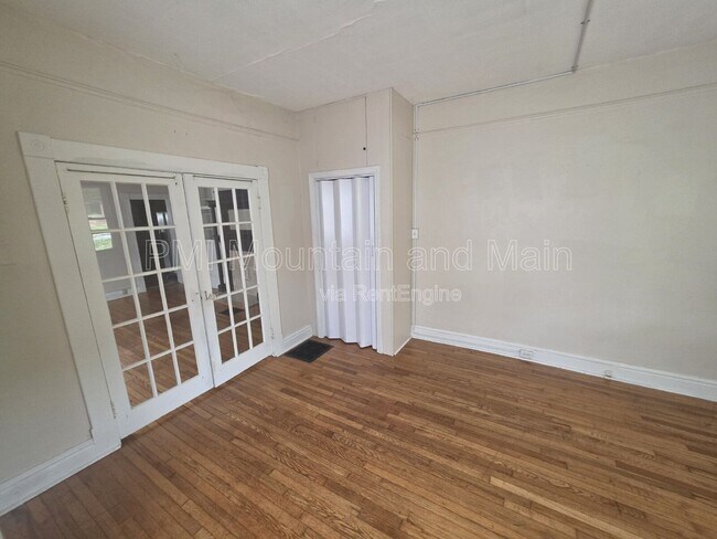 Building Photo - 41 Westwood Pl