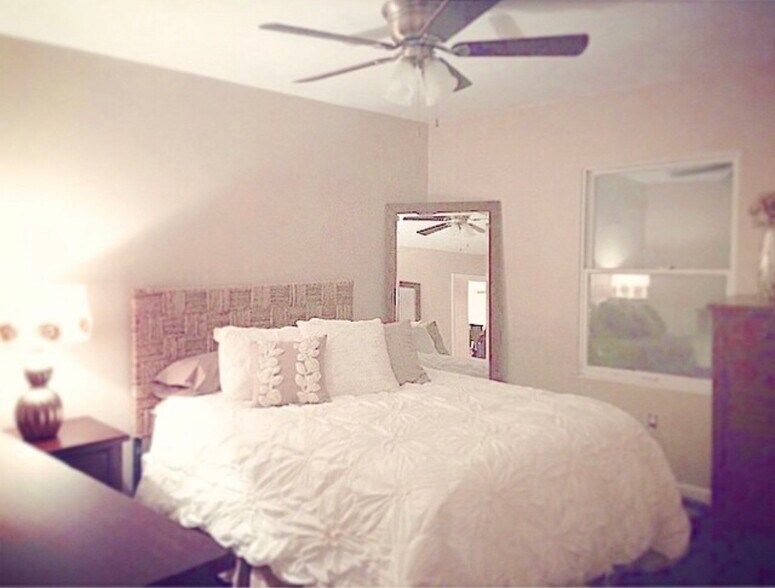 Building Photo - 5855 Curry Rd