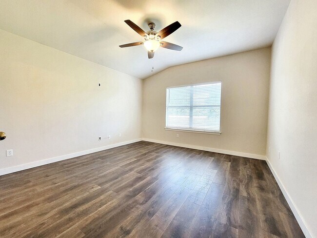 Building Photo - Charming 3BD/2BA Home with Spacious Backyard in Cedar Park