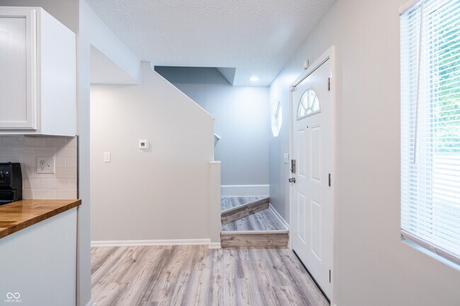 Building Photo - 1309 S Senate Ave