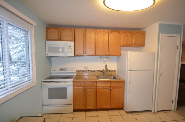 Building Photo - 67 Peaks View Ct