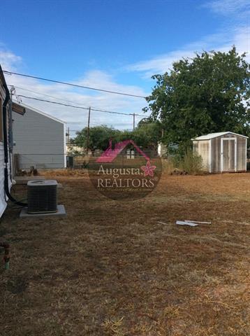 Building Photo - 741 S Crockett Dr