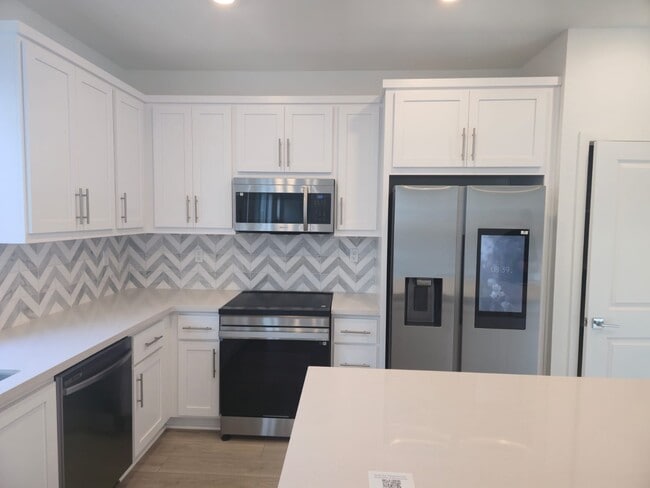 Building Photo - 3275 Workman Ave