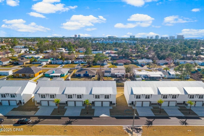 Building Photo - 7031 Patronis Dr