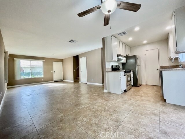 Building Photo - 74614 Driftwood Dr