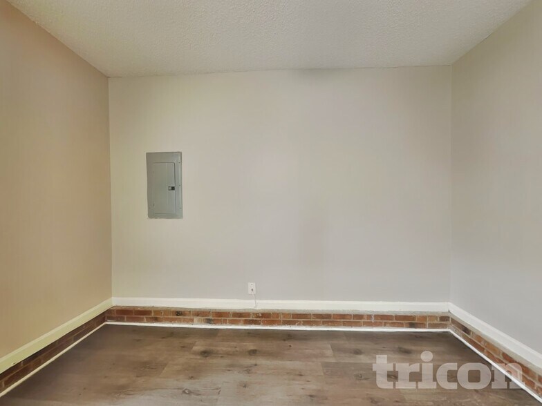 Building Photo - 9923 Austin Samuel Pl