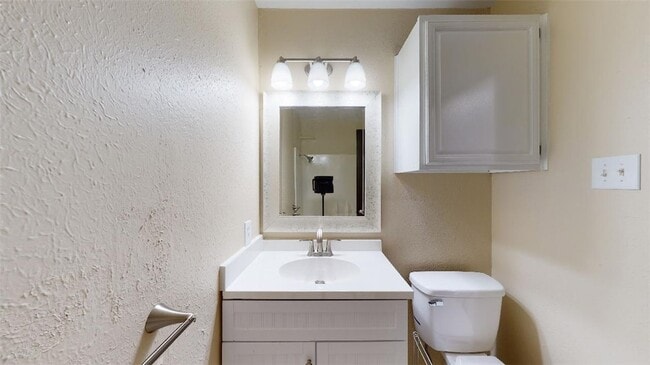 Building Photo - 4130 Willow Oak St