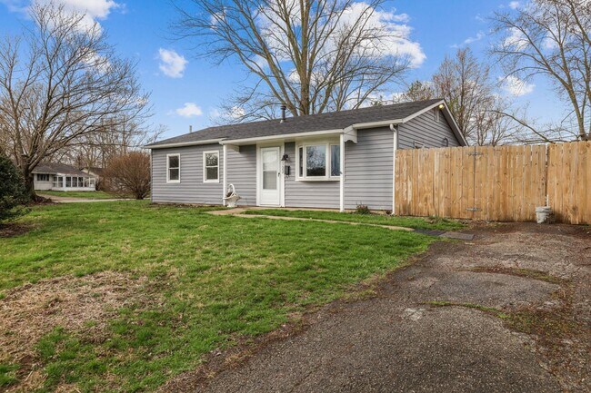Building Photo - 5322 Newport Rd