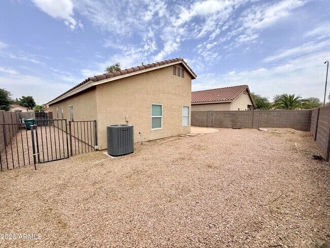 Building Photo - 8227 E Osage Ave
