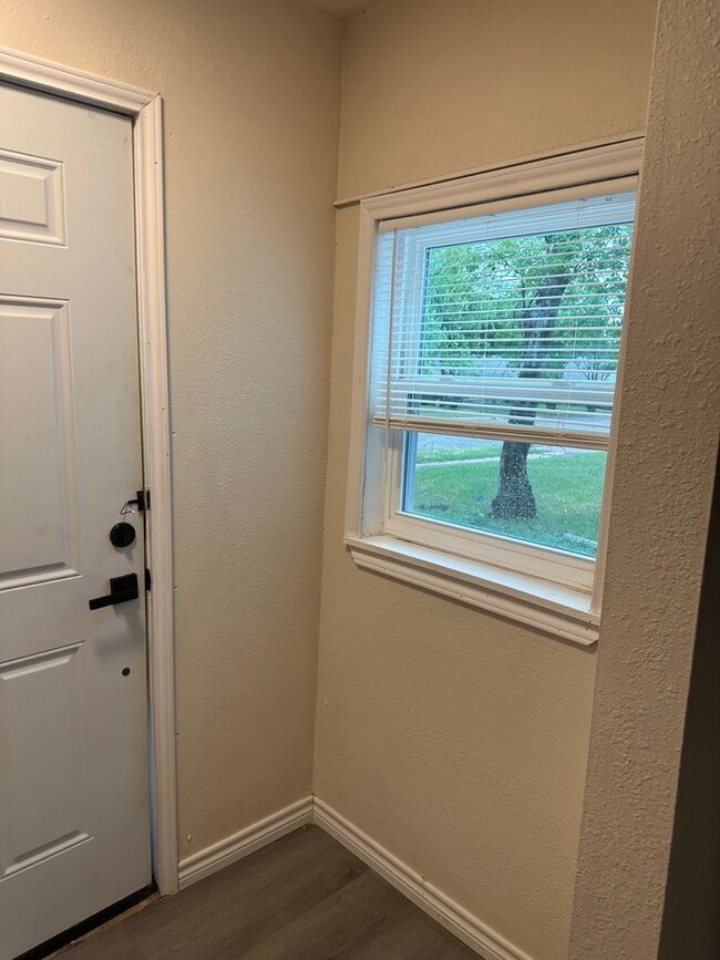 Building Photo - 2bd/1ba in Killeen Accepting Section 8