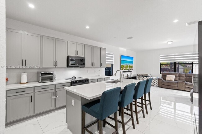Building Photo - 14747 SW 38th Terrace
