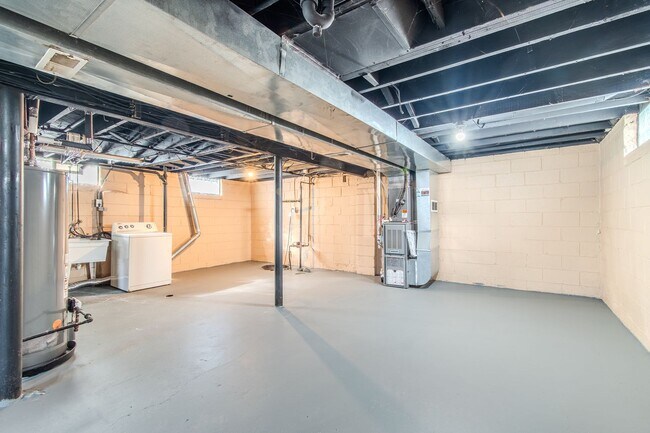 Building Photo - Charming Hazel Park Bungalow with Renovated Kitchen & Fenced Yard