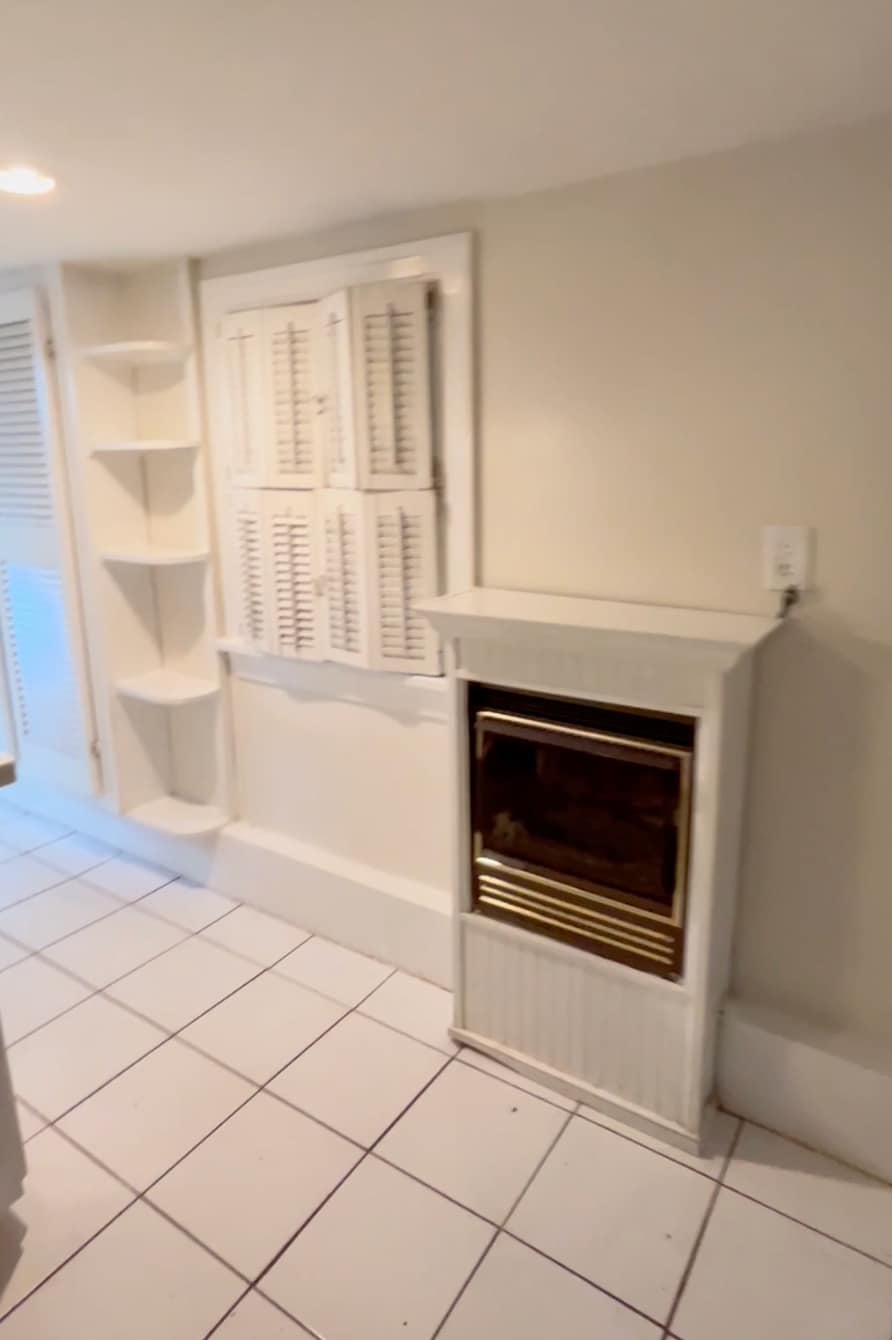 Kitchen fireplace - 1674 21st Ave N