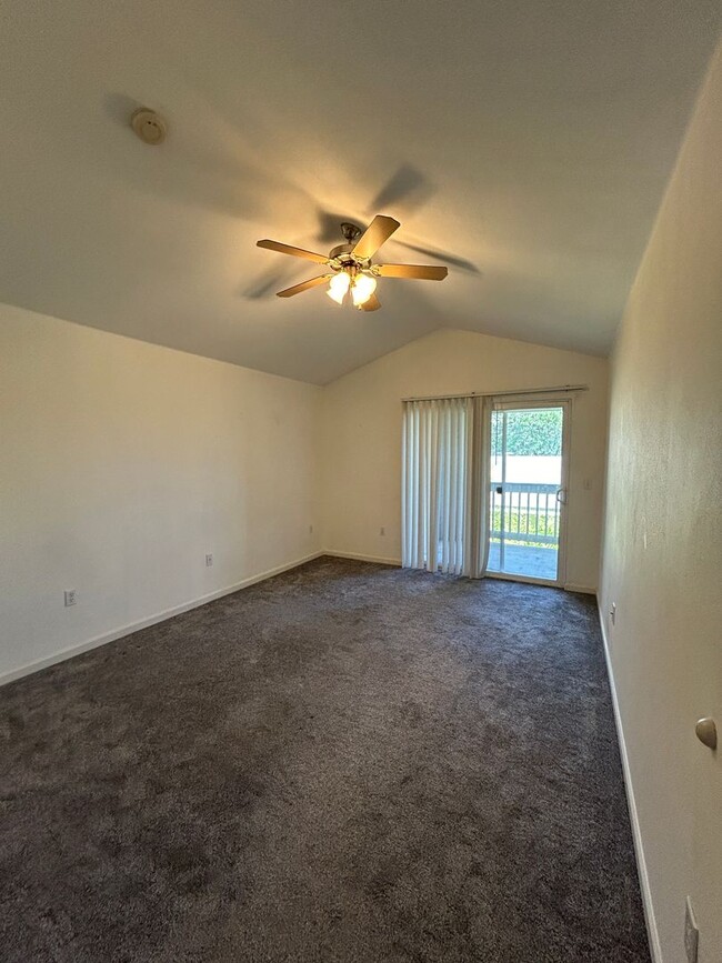 Building Photo - 2-bedroom Condo in Peaceful Broomfield Com...