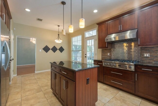 Building Photo - 8901 Splitarrow Dr