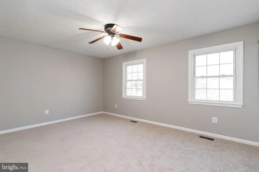 Building Photo - 3413 White Fir Ct