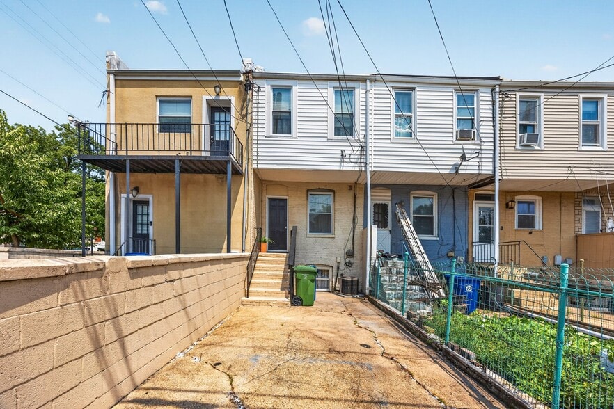 Building Photo - 602 S Macon St