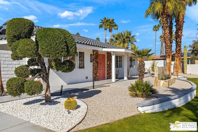 Building Photo - 945 N Buttonwillow Cir