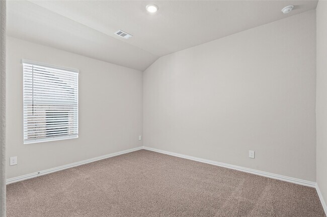 Building Photo - 416 Stagg St