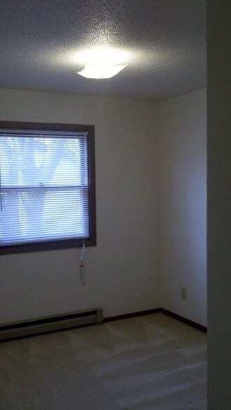 Building Photo - 3321 Miller St