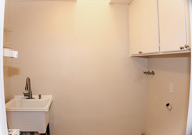 Building Photo - Spacious Ranch-Style Home on Half Acre wit...