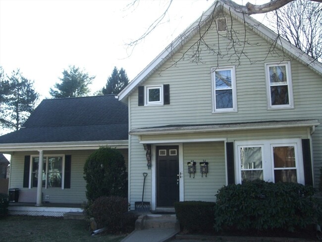 Building Photo - 34 Moore Ave